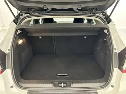 Photo 26 Renault Captur  E-Tech full hybrid 145