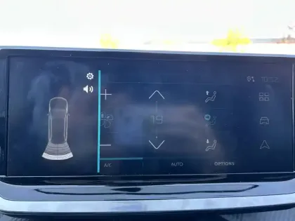 Photo 19 Peugeot 208  Electrique 50 kWh 136ch