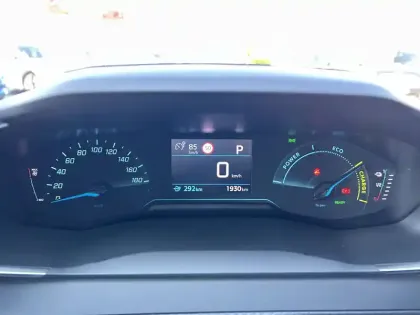 Photo 13 Peugeot 208  Electrique 50 kWh 136ch