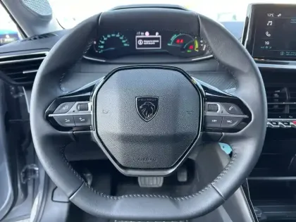 Photo 12 Peugeot 208  Electrique 50 kWh 136ch