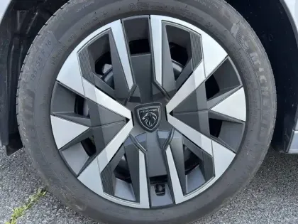 Photo 6 Peugeot 208  Electrique 50 kWh 136ch