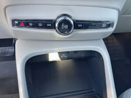 Photo 51 Volvo Xc40  D3 AdBlue 150 ch Geartronic 8