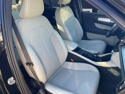 Photo 18 Volvo Xc40 Gén. I Ph1 Momentum 5