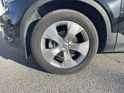 Photo 8 Volvo Xc40 Gén. I Ph1 Momentum 5