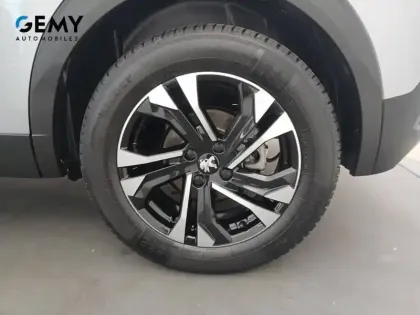 Photo 37 Peugeot 2008 Gén. II Ph1 NG Allure 5