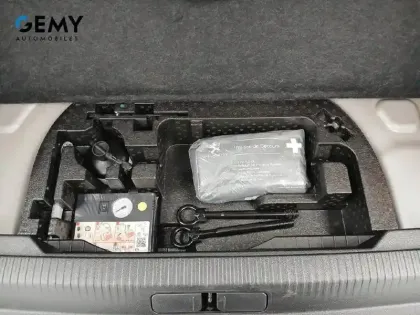 Photo 48 Peugeot 2008 Gén. II Ph1 NG Allure 5