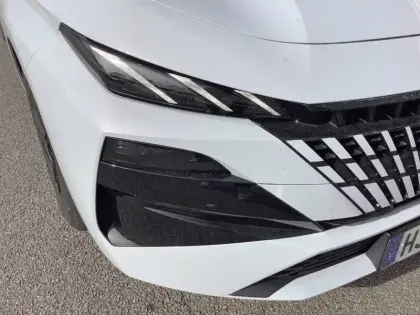 Photo 15 Peugeot 308  Hybrid 145 e-DCS6