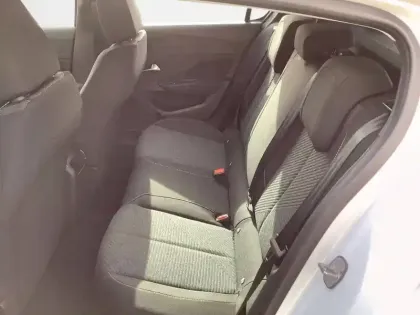 Photo 11 Peugeot 308  Hybrid 145 e-DCS6