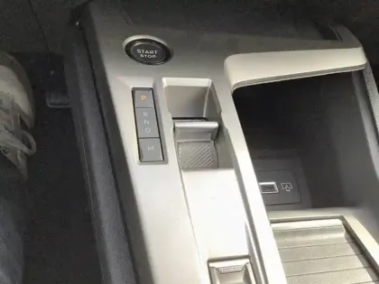 Photo 13 Peugeot 308  Hybrid 145 e-DCS6