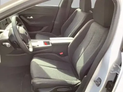 Photo 10 Peugeot 308  Hybrid 145 e-DCS6