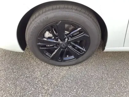 Photo 12 Peugeot 308  Hybrid 145 e-DCS6