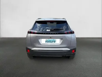 Photo 44 Peugeot 2008  PureTech 100 S&S BVM6