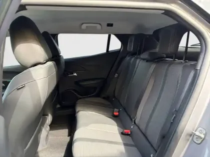 Photo 51 Peugeot 2008  PureTech 100 S&S BVM6