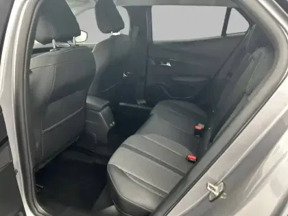 Photo 91 Peugeot 2008  PureTech 100 S&S BVM6
