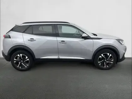 Photo 83 Peugeot 2008  PureTech 100 S&S BVM6