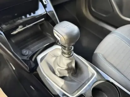 Photo 13 Peugeot 2008 Gén. II Ph1 NG Allure 5