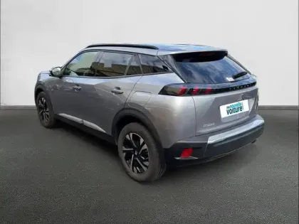 Photo 66 Peugeot 2008  PureTech 100 S&S BVM6