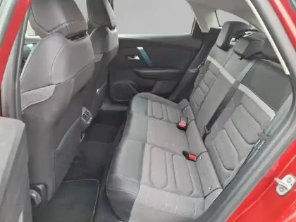 Photo 44 Citroën C4 e- 136 ch Automatique