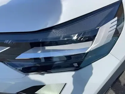 Photo 18 Renault Symbioz  E-Tech full hybrid 145