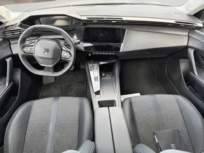 Photo 51 Peugeot 308  PureTech 130ch S&S EAT8