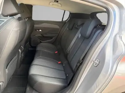 Photo 11 Peugeot 308  PureTech 130ch S&S EAT8