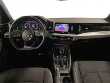 Photo 7 Audi A1 35 TFSI 150 ch S tronic 7 S line