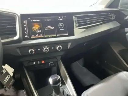 Photo 9 Audi A1 35 TFSI 150 ch S tronic 7 Advanced 2