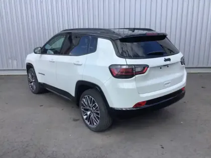 Photo 6 Jeep Compass 1.5 Turbo T4 130 ch BVR7 e-Hybrid Summit