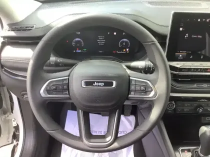 Photo 17 Jeep Compass 1.5 Turbo T4 130 ch BVR7 e-Hybrid Summit