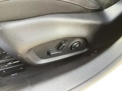 Photo 24 Jeep Compass 1.5 Turbo T4 130 ch BVR7 e-Hybrid Summit