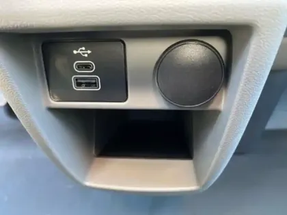 Photo 14 Ford Custom Gén. II Ph1 Trend 1