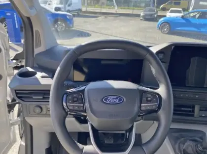 Photo 27 Ford Custom Gén. II Ph1 Trend 1