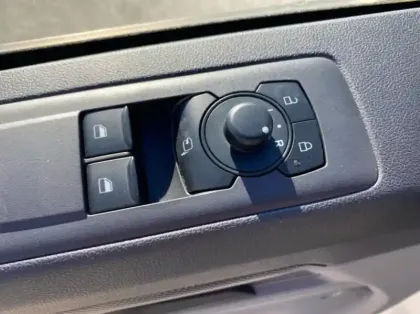 Photo 26 Ford Custom Gén. II Ph1 Trend 1