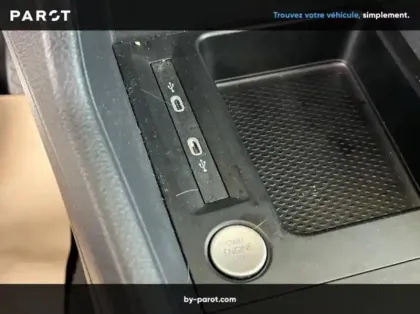 Photo 20 Ford Tourneo Connect 2.0 EcoBlue 102ch Titanium