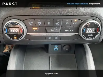 Photo 23 Ford Focus Gén. IV Ph2 Titanium Design 5