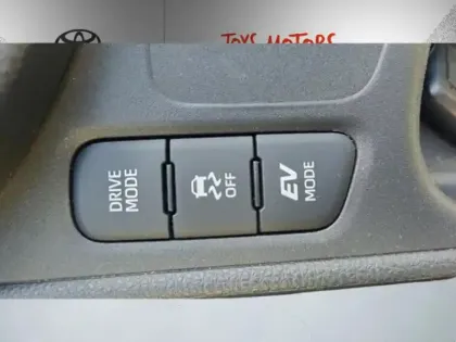 Photo 21 Toyota Yaris Hybride 1.5 HYBRID 116H DESIGN