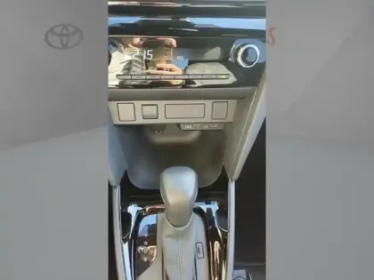 Photo 18 Toyota Yaris Hybride 1.5 HYBRID 116H DESIGN