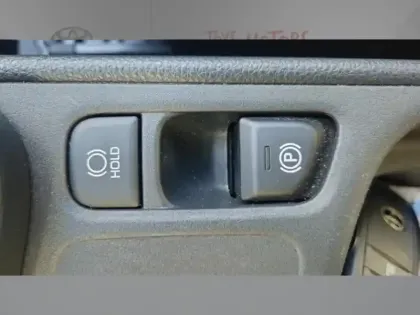 Photo 22 Toyota Yaris Hybride 1.5 HYBRID 116H DESIGN