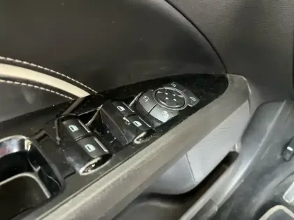 Photo 5 Ford Mondeo Gén. IV Ph2 Vignale 4