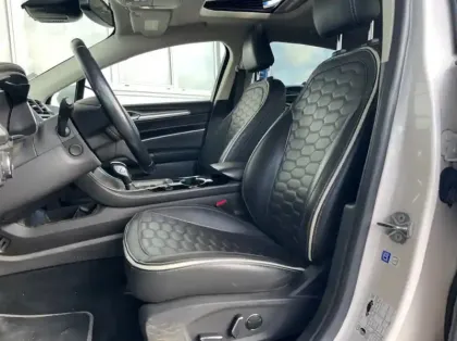 Photo 9 Ford Mondeo Gén. IV Ph2 Vignale 4