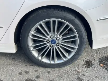 Photo 13 Ford Mondeo Gén. IV Ph2 Vignale 4