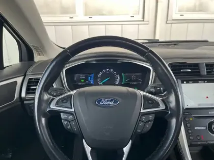 Photo 6 Ford Mondeo Gén. IV Ph2 Vignale 4