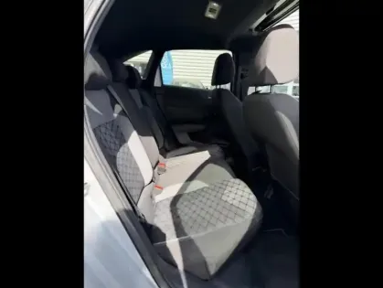 Photo 13 Volkswagen Taigo  1.5 TSI 150ch R-Line DSG7