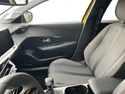 Photo 14 Peugeot 208  1.2 PureTech 100ch S&S Allure 118g