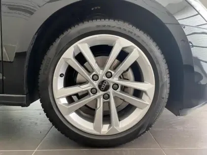 Photo 9 Audi A3  Sportback 35 TFSI 150ch Mild Hybrid Business Executive S tronic 7