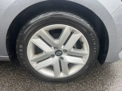 Photo 14 Renault Clio  Blue dCi 100 ch GSR2