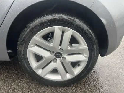 Photo 10 Renault Clio  Blue dCi 100 ch GSR2