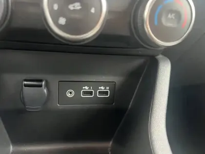 Photo 28 Renault Clio  Blue dCi 100 ch GSR2