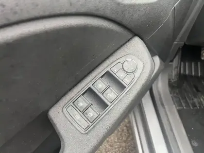 Photo 34 Renault Clio  Blue dCi 100 ch GSR2