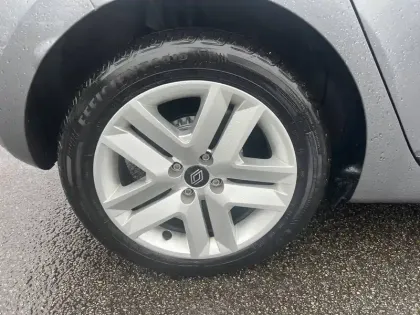 Photo 9 Renault Clio  Blue dCi 100 ch GSR2